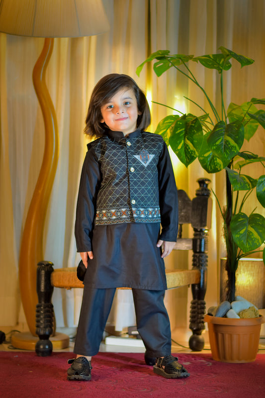 Kurta Suit with Geometric Embroidered Waistcoat Set