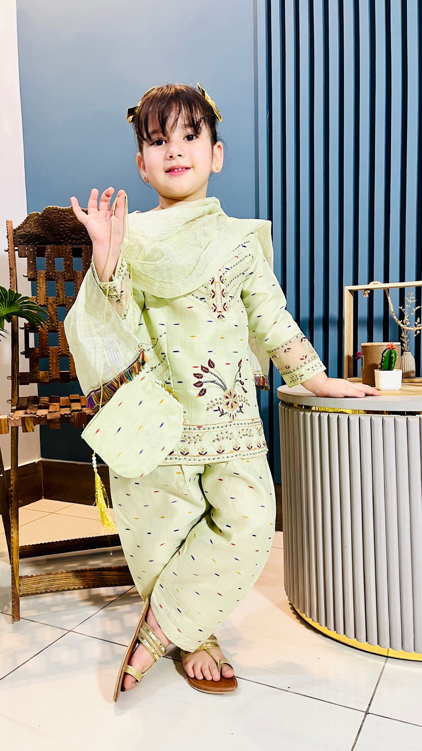 Girls Elegant Embroidered 4-Piece Suit