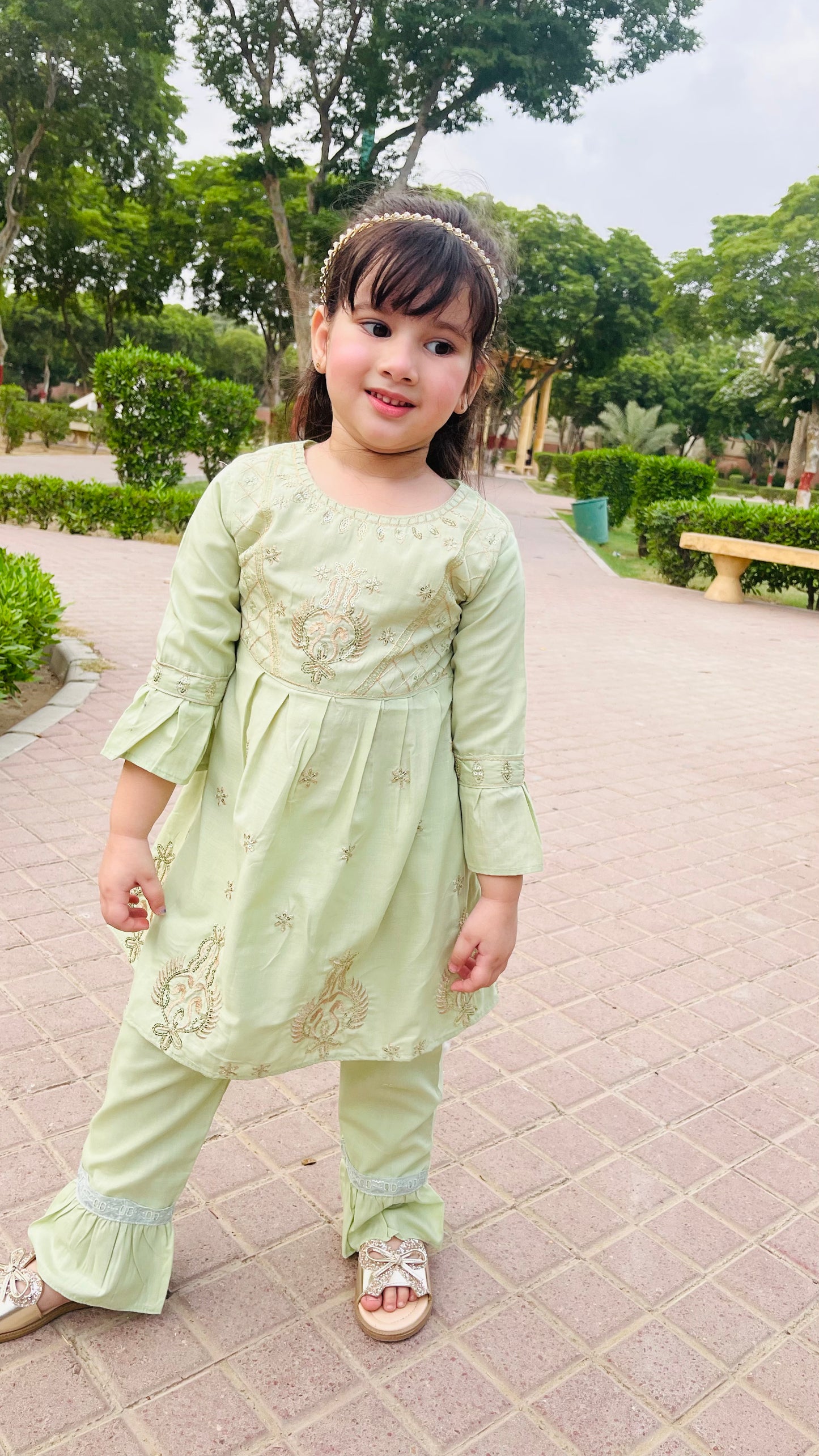 Girls Embroidered 2-Piece Suit